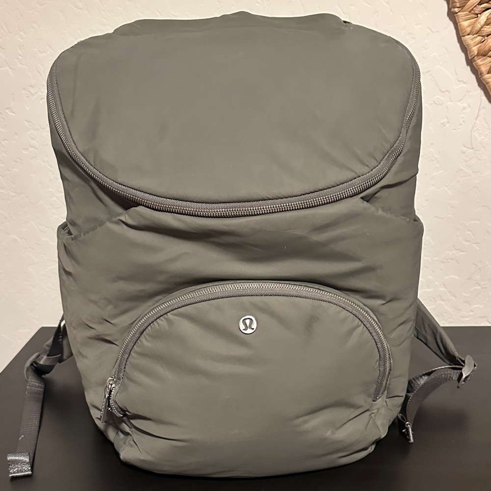 Lululemon New Parent Backpack 17L